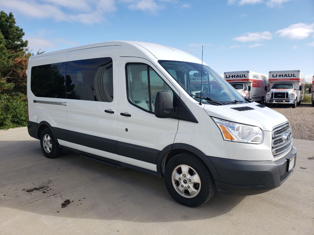 photo of 2018 Ford Transit 350 Wagon Med. Roof XL w/Sliding Pass. 