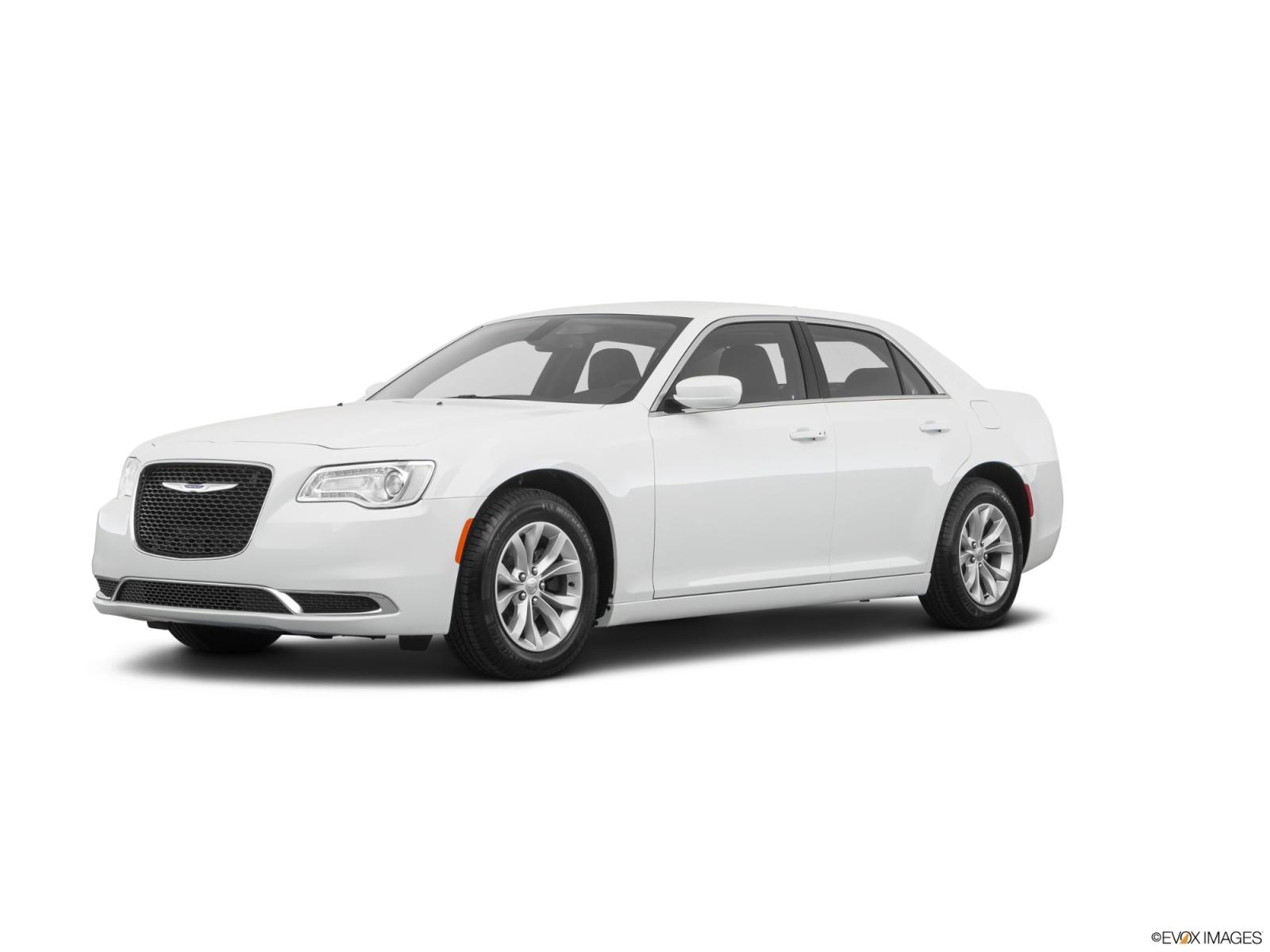 2022 White Chrysler 300 Touring L AWD (2C3CCASG5NH) with an 3.6L V6 DOHC 24V engine, 8A transmission, 0.000000, 0.000000 - Photo #0